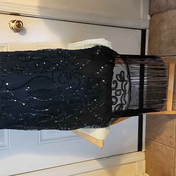 EVENING DRESS - Picture 2 of 5